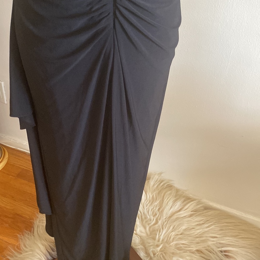 Dress - Picture 8 of 10
